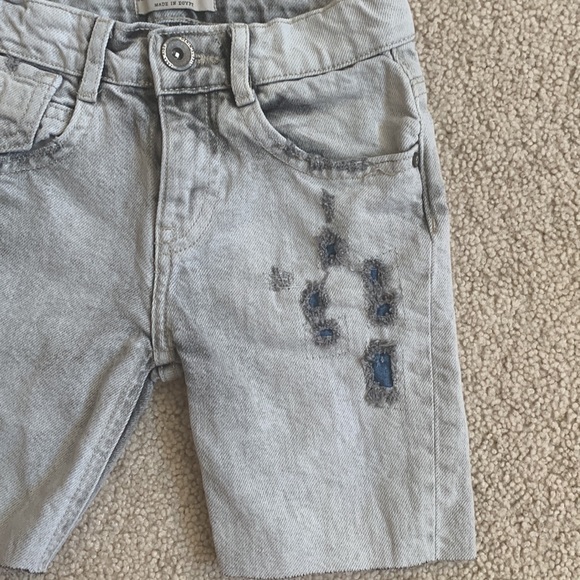Zara Kids Grey Denim Shorts - Picture 3 of 4